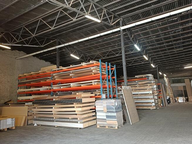 Obiekt Magazynowo-Usługowo-Handlowy o pow. łącznej 2551 m² –