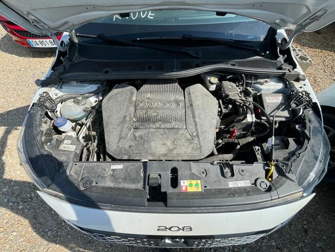 PEUGEOT e-208 136 GT FP097