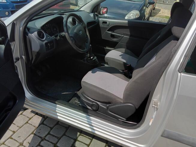 Sprzedam Ford Fiesta rocznik 2007