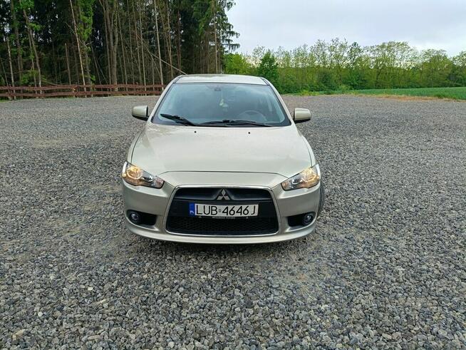Mitsubishi Lancer hatchback