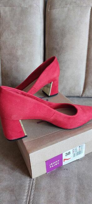 Buty damskie rozmiaru 38 nowe