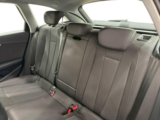 Audi A4 35 TDI mHEV S tronic Kombi