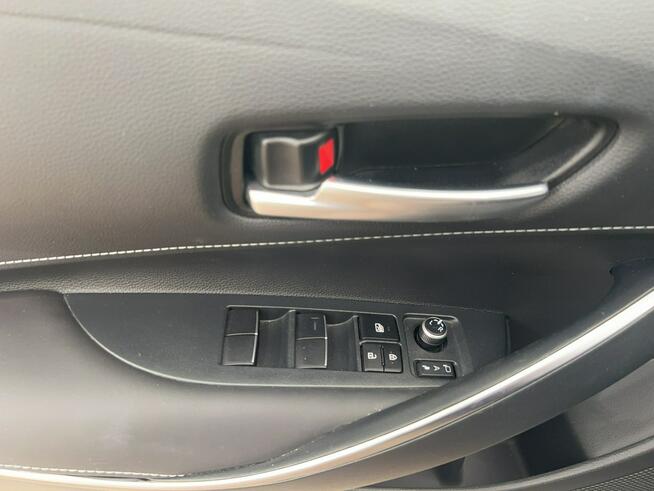 Toyota Corolla 2.0 Hybrid Style Kombi