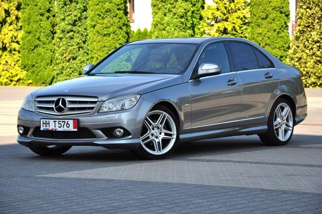 Mercedes C 220 2,2 D 170KM Avantgarde Xenon Skóry Navi H&K Alufelgi PDC Super Stan !!
