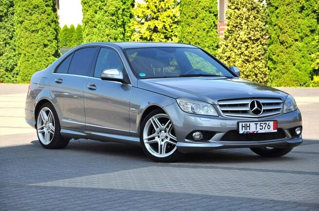 Mercedes C 220 2,2 D 170KM Avantgarde Xenon Skóry Navi H&K Alufelgi PDC Super Stan !!