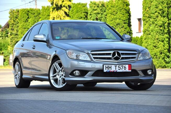 Mercedes C 220 2,2 D 170KM Avantgarde Xenon Skóry Navi H&K Alufelgi PDC Super Stan !!