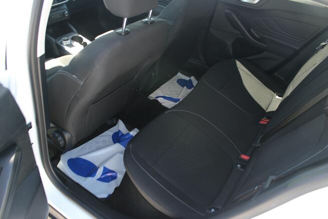 Ford Focus Titanium Gwarancja G.Kierownica Fotele kamera asystent