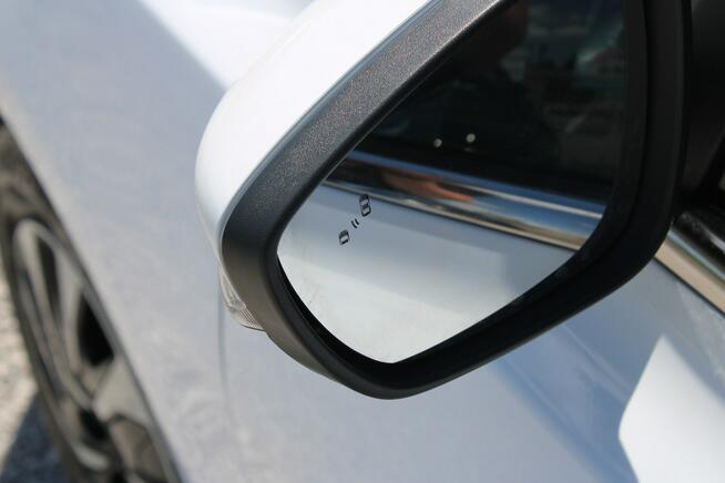 Ford Focus Titanium Gwarancja G.Kierownica Fotele kamera asystent