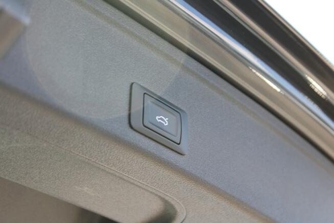 Audi A4 S-Tronic Led F-vat netto 65 772 PLN Salon Polska