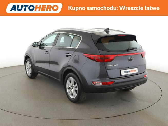 Kia Sportage navi klima auto grzane fotele i kierownica kamera i czujniki parkowani