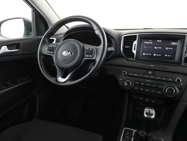 Kia Sportage navi klima auto grzane fotele i kierownica kamera i czujniki parkowani