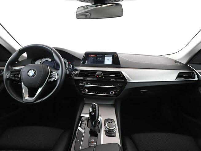 520d Automat Sport Line Navi Tempomat Grzana Skóra HUD Kamera PDC LED