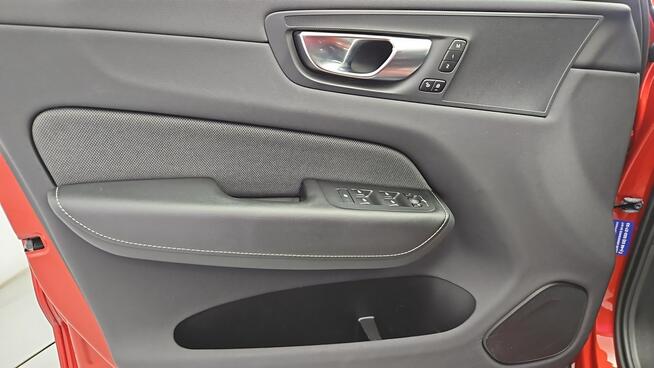 Volvo XC 60 B4 B R-Design aut ! Z Polskiego Salonu ! Faktura Vat !