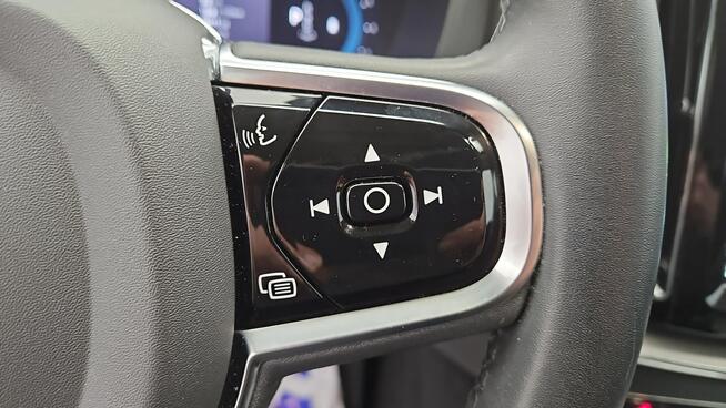 Volvo XC 60 B4 B Plus Dark aut ! Z Polskiego Salonu ! Faktura Vat !
