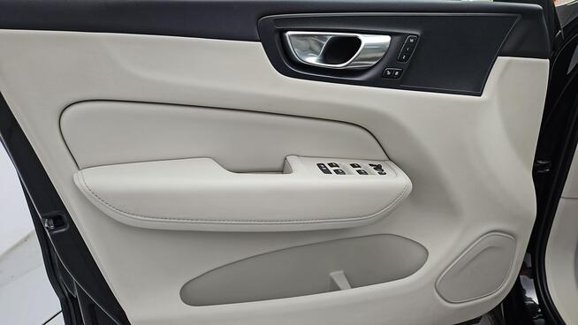 Volvo XC 60 B4 B Plus Dark aut ! Z Polskiego Salonu ! Faktura Vat !