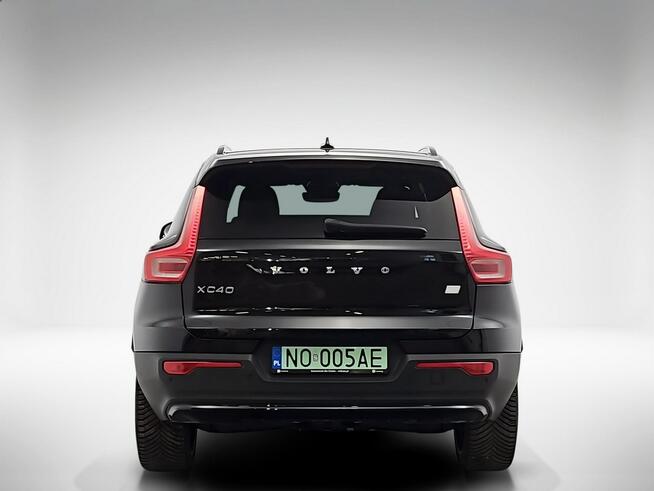 Volvo XC 40 82kWh P8 Recharge AWD Plus aut ! Z Polskiego Salonu ! Faktura Vat !