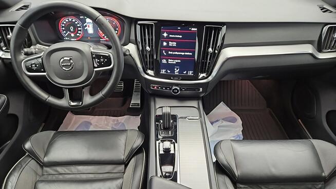 Volvo V60 B4 D Plus Dark aut ! Z Polskiego Salonu ! Faktura Vat !