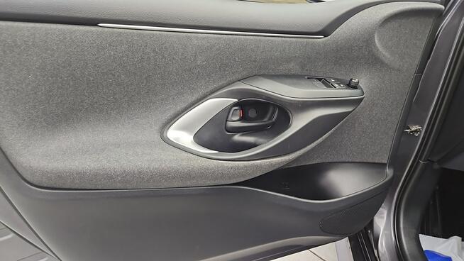 Toyota Yaris Hybrid 1.5 Comfort ! Z Polskiego Salonu ! Faktura Vat !