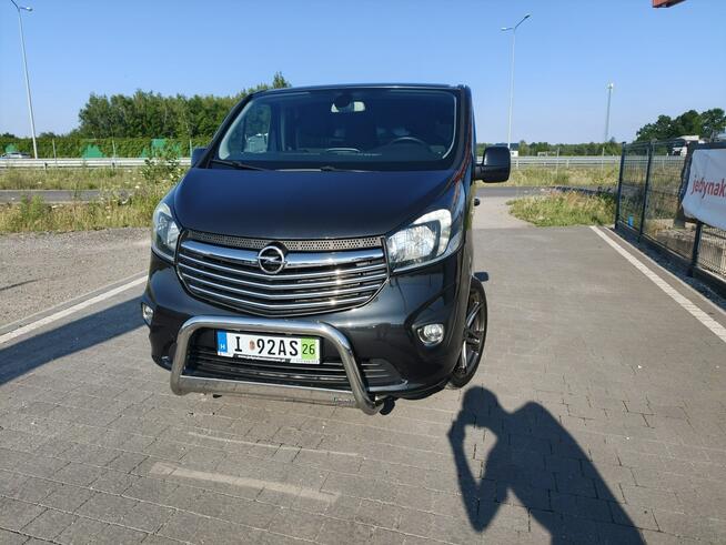 Bardzo ładny Opel Vivaro 2015