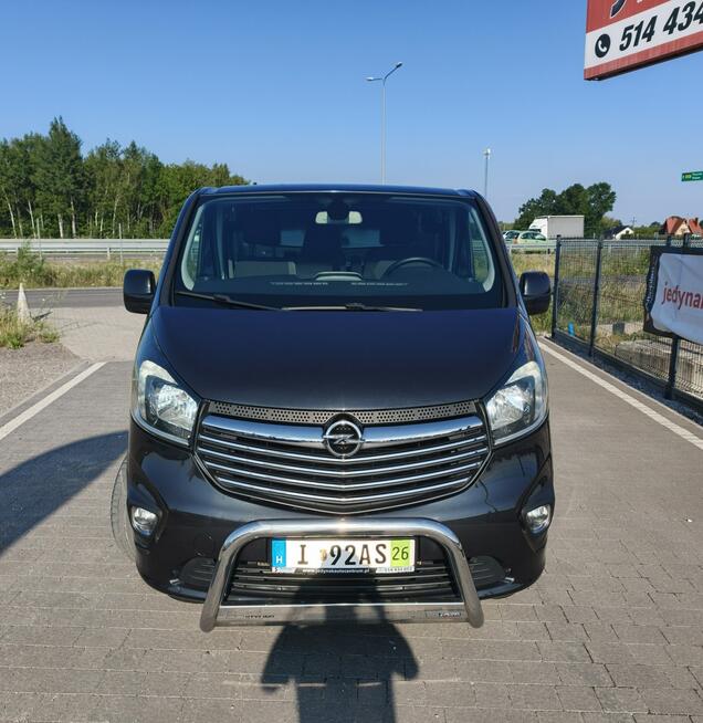 Bardzo ładny Opel Vivaro 2015