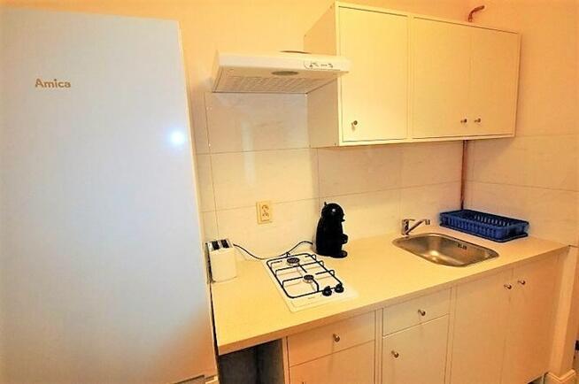 Pokój z WiFI, balkon - Łódzka 9, obok CH Wroclawia