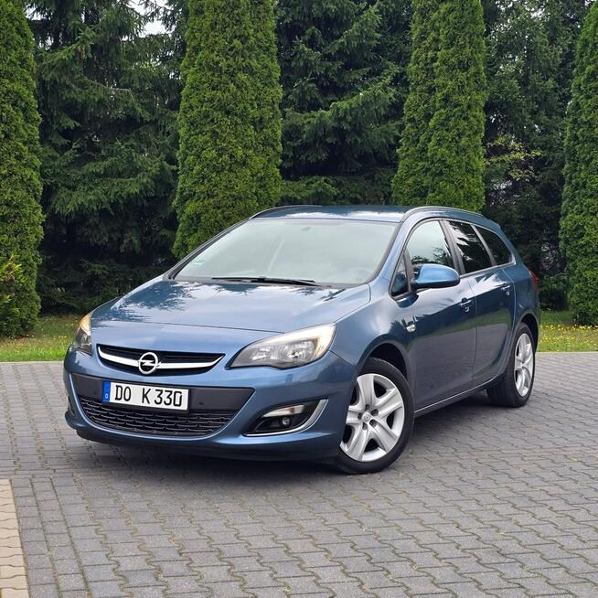 Opel Astra J 1.4 Benzyna 100KM Selection
