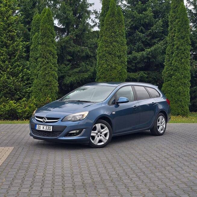 Opel Astra J 1.4 Benzyna 100KM Selection