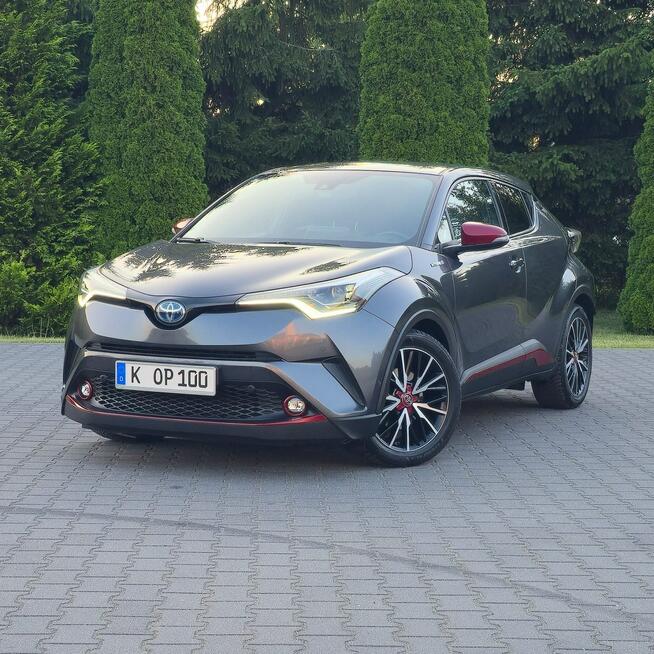 OYOTA C-HR 1.8 HYBRID GR SPORT SKÓRY CZARNY SUFIT KAMERA NAWIGACJA