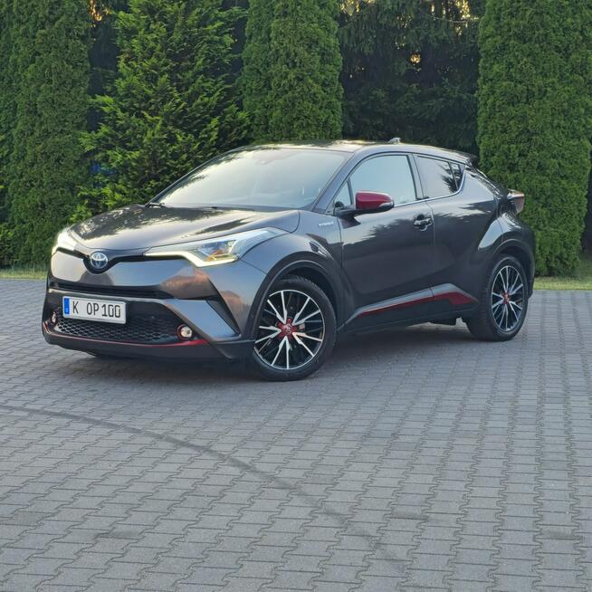 OYOTA C-HR 1.8 HYBRID GR SPORT SKÓRY CZARNY SUFIT KAMERA NAWIGACJA