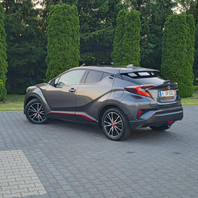 OYOTA C-HR 1.8 HYBRID GR SPORT SKÓRY CZARNY SUFIT KAMERA NAWIGACJA