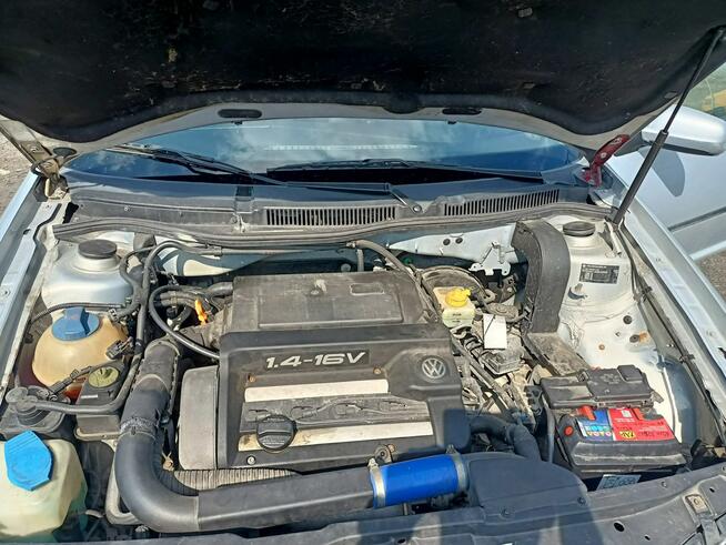 Volkswagen Golf 1.4 98r