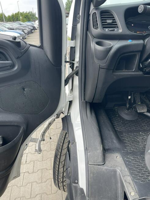 Iveco Daily 35S18 H Automat Plandeka czujniki park. Klimatronik Kabina