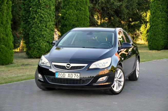 Opel Astra 1.6T(180KM)*Skóry*Grzane Fotele*2xParktronik*I Właściciel*Alu18"ASO