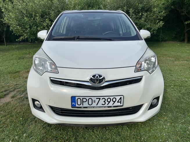Toyota Verso-S Perłowa | 163 tys. km | Szklany Dach | Długie