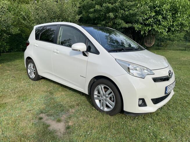Toyota Verso-S Perłowa | 163 tys. km | Szklany Dach | Długie