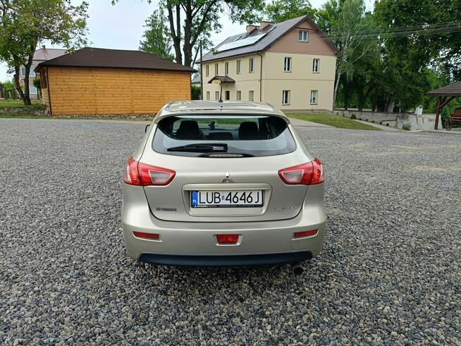 Mitsubishi Lancer hatchback