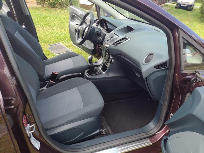 Ford Fiesta 1,2 benzyna 2010