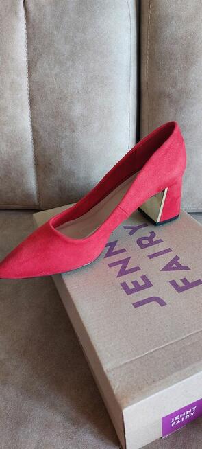 Buty damskie rozmiaru 38 nowe