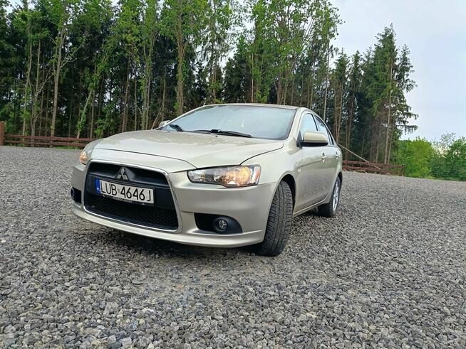 Mitsubishi Lancer hatchback