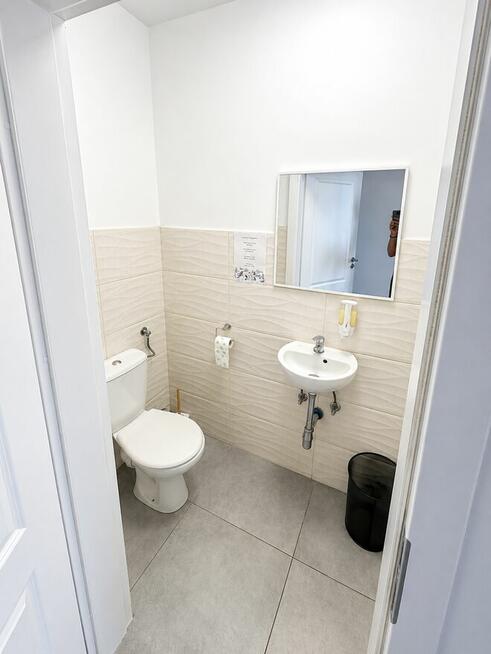 Biuro 240 m² – Konin, ul. Nadbrzeżna | 7 gabinetów | umeblow