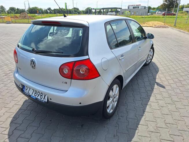 VOLKSWAGEN GOLF V 2007