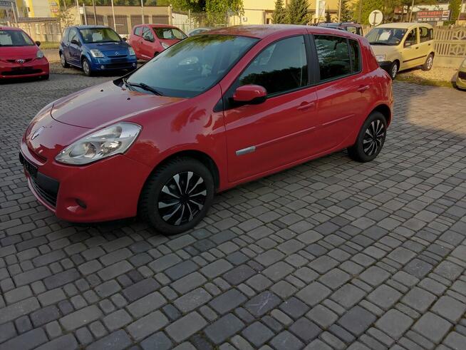 Sprzedam Renault Clio rocznik 2013