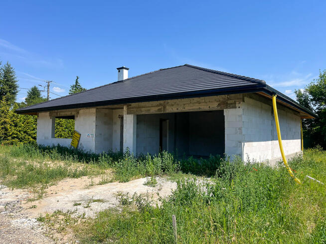 Dom parterowy stan surowy-130m2+1121m2 Szewna