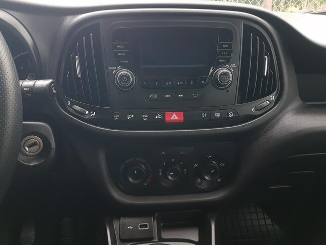 Fiat Doblo 5 OSÓB KLIMA TEMPOMAT 2 xDRZWI BOCZNE PRZESUWNE I-WŁAŚCICIEL