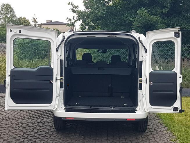 Fiat Doblo 5 OSÓB KLIMA TEMPOMAT 2 xDRZWI BOCZNE PRZESUWNE I-WŁAŚCICIEL