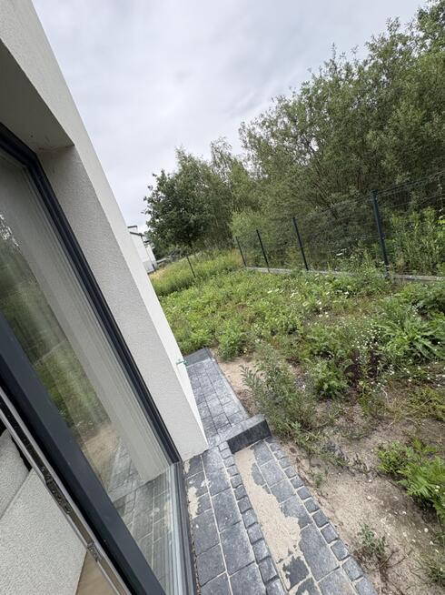 Nowy segment narożny z dużym ogrodem 150m2 w cenie