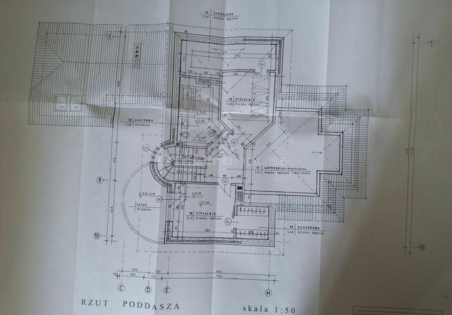 Dom z 7-metrowym salonem i pięknym ogrodem