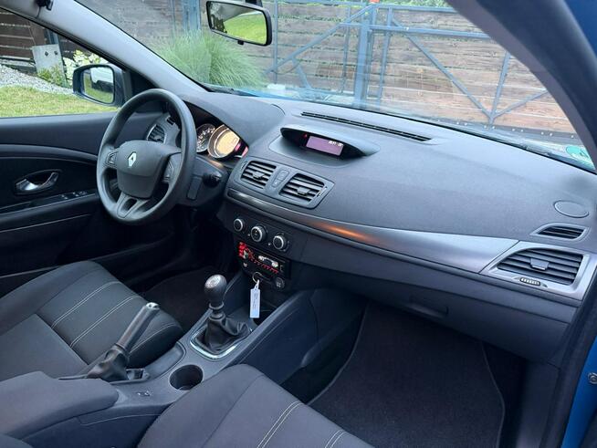 Renault Megane 1.6 110KM lift Super Stan POLECAM