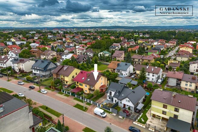 Dom Tarnów Krzyż, Stefana Jaracza