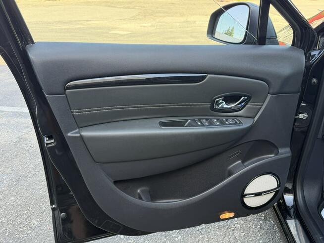 Renault Grand Scenic 1.2 / 132KM LED 7 Osobowy Nawigacja Kamera BOSE Nowy Rozrząd Olej